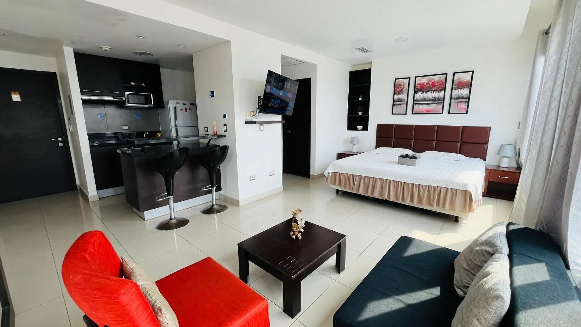 Hermosa Suite - Piscina - Gym - City Suites - 1403 Guayaquil
