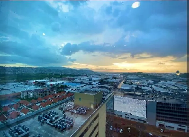 Hermosa Suite - Piscina - Gym - City Suites - 1403 Guayaquil Ecuador